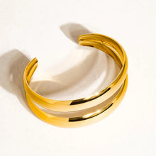 Load image into Gallery viewer, Gold Layered Round Bangle