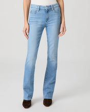 Load image into Gallery viewer, High Rise Manhattan 32" Bootcut Jean