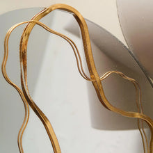 Load image into Gallery viewer, Gold Layered Flat Chain Necklace