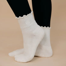 Load image into Gallery viewer, Cream Pilates Grip Socks