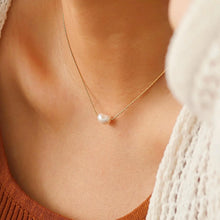 Load image into Gallery viewer, Pearl Necklace