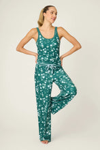 Load image into Gallery viewer, Winter Wonderland Floral Print Velour Tank Top