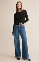Load image into Gallery viewer, Second Skin Crew Long Sleeve Top