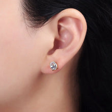 Load image into Gallery viewer, Oval Bezel Stud Earring