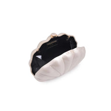 Load image into Gallery viewer, Seashell Clutch