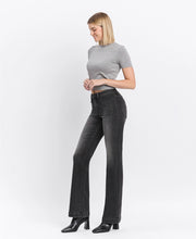 Load image into Gallery viewer, High Rise Front Patch Pocket Flare Jeans
