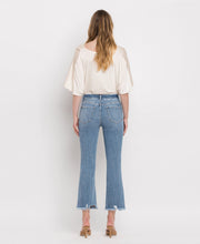 Load image into Gallery viewer, High Rise Frayed Hem Crop Flare Jeans
