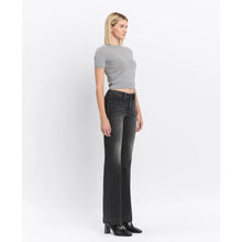 Load image into Gallery viewer, High Rise Front Patch Pocket Flare Jeans
