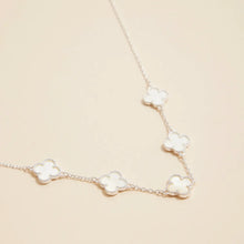 Load image into Gallery viewer, White Clover Necklace

