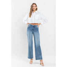 Load image into Gallery viewer, High Rise Trouser Hem Wide Leg Jeans
