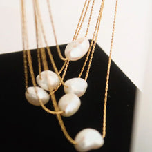 Load image into Gallery viewer, Pearl Necklace
