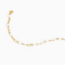 Load image into Gallery viewer, Gold Link Freshwater Pearl Chain Bracelet
