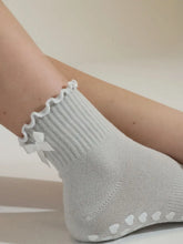 Load image into Gallery viewer, Grey Bow Grip Socks
