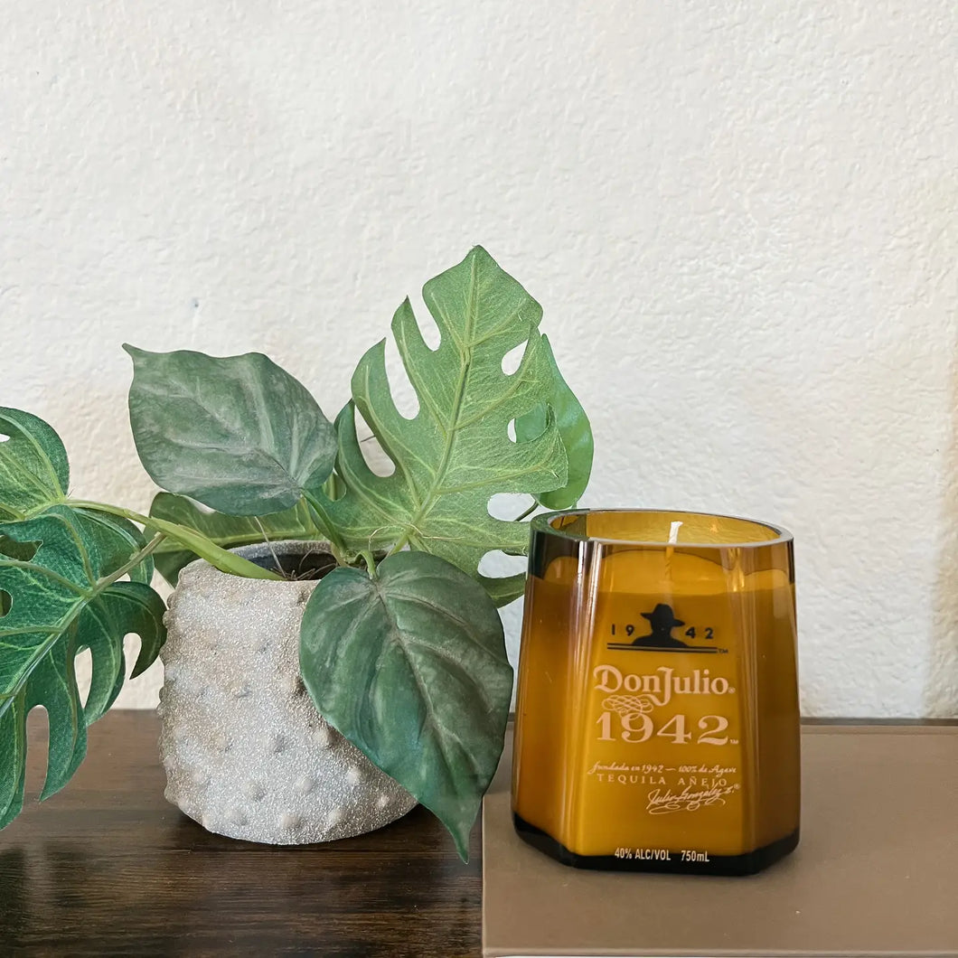 Small Recycled 1942 Candle