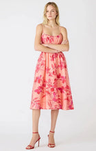 Load image into Gallery viewer, Gwen Dress
