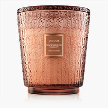 Load image into Gallery viewer, Gingerbread Chalet 5 Wick Hearth Candle
