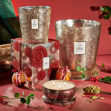 Load image into Gallery viewer, Gilt Pomander &amp; Hinoki 5 Wick Hearth Candle 123 oz.
