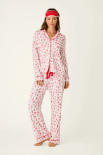 Load image into Gallery viewer, Femme de Noel Holiday Print 3-Piece PJ Set
