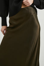 Load image into Gallery viewer, Romina Skirt
