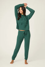 Load image into Gallery viewer, Sweater Weather Forest Green Pant
