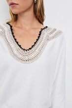 Load image into Gallery viewer, Sava Sweatshirt
