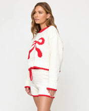 Load image into Gallery viewer, Take A Bow Pullover
