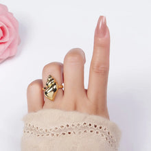 Load image into Gallery viewer, Gold Seashell Adjustable Ring

