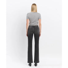 Load image into Gallery viewer, High Rise Front Patch Pocket Flare Jeans
